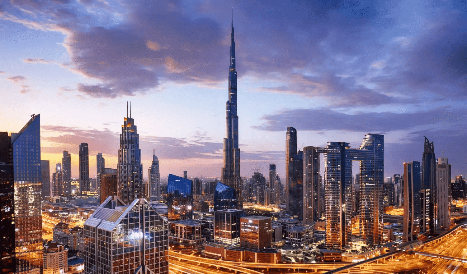 Di chuyển giữa các nhà ga và từ sân bay vào trung tâm Dubai