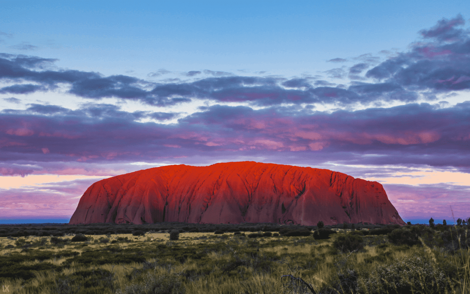 Núi Uluru Úc: Tổng quan về kỳ quan thiên nhiên